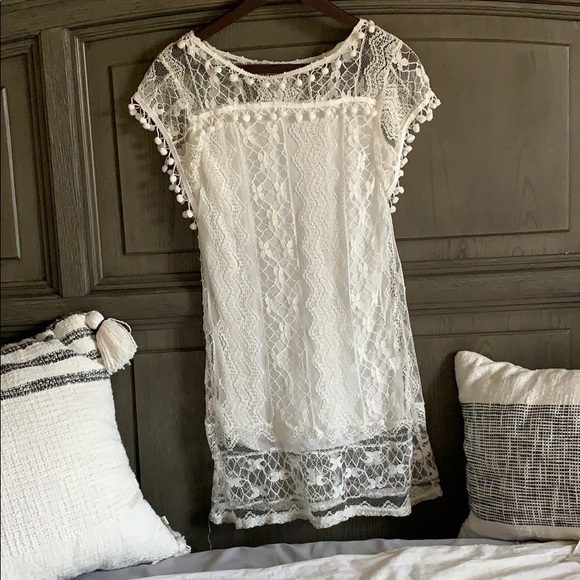 White boho dress size small - Picture 3 of 5